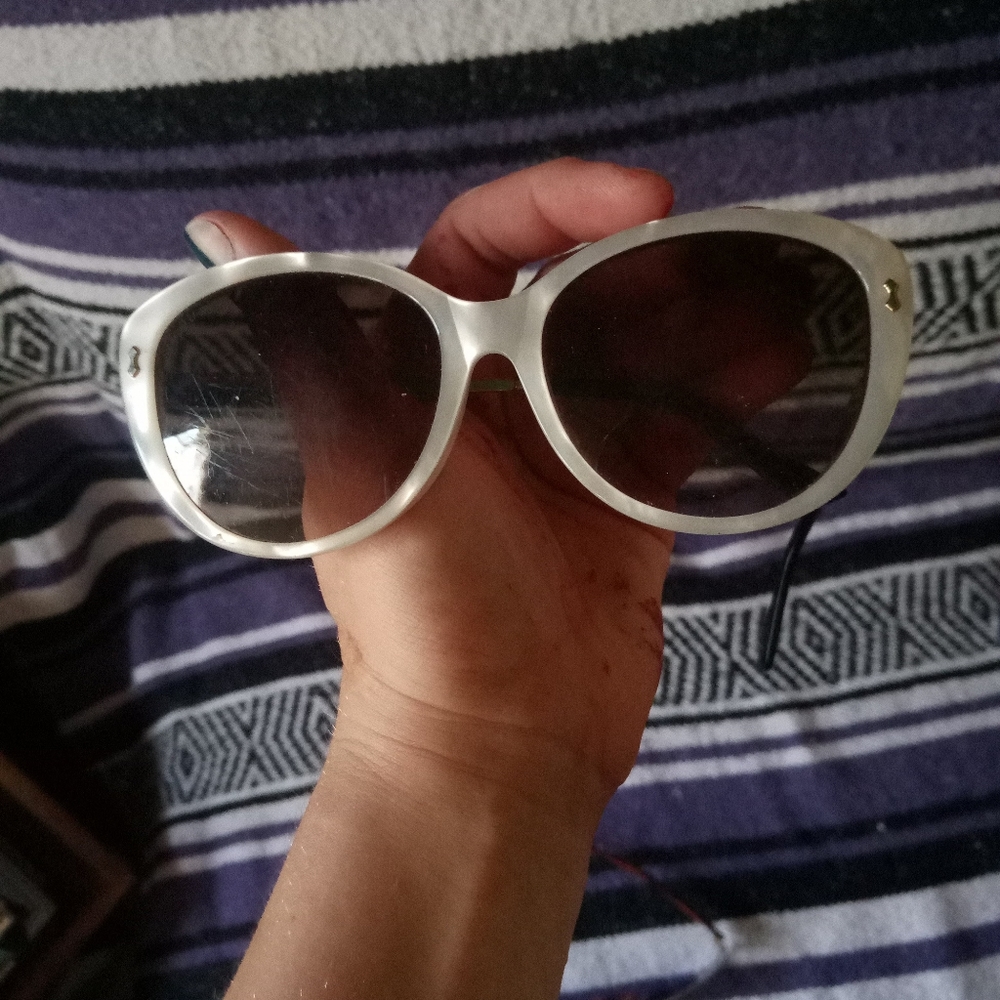 GUCCI SUNGLASSES
